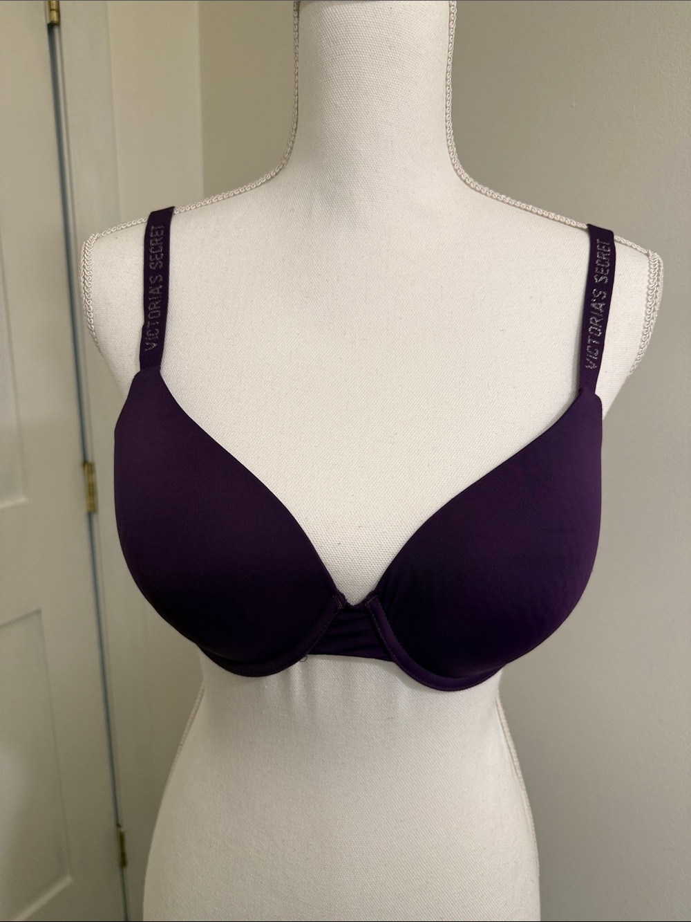 Victoria's Secret Bra T-Shirt Lightly Lined Demi Purple Women’s 34D